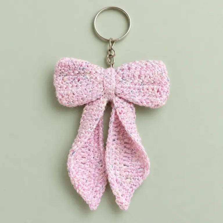 Blush bow keyring